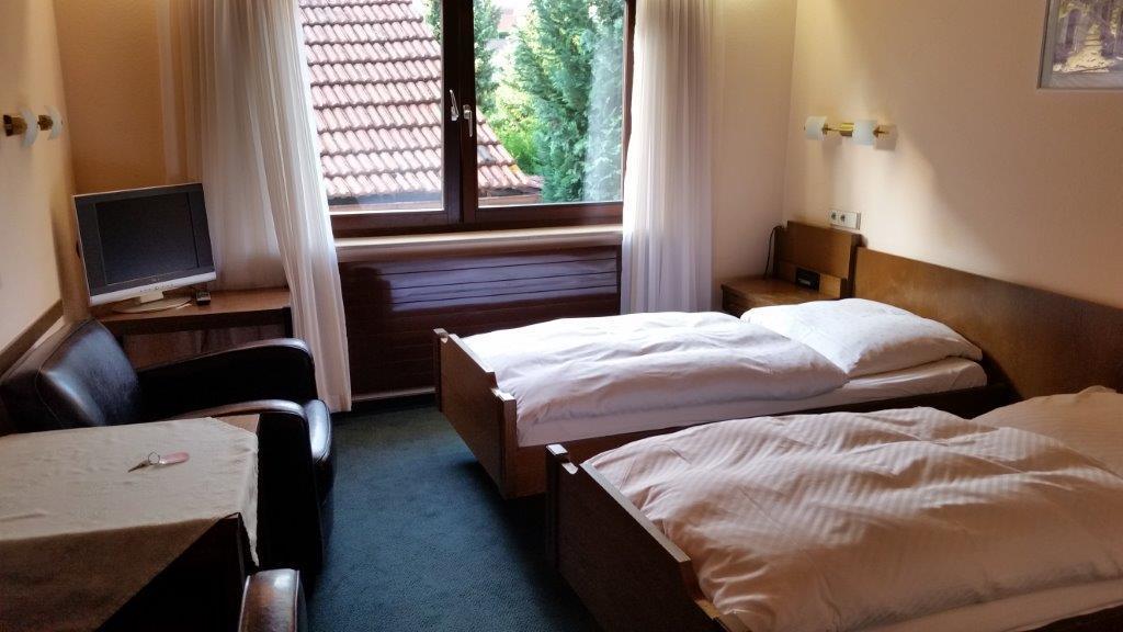 Pension Laas Ostfildern Eksteriør bilde